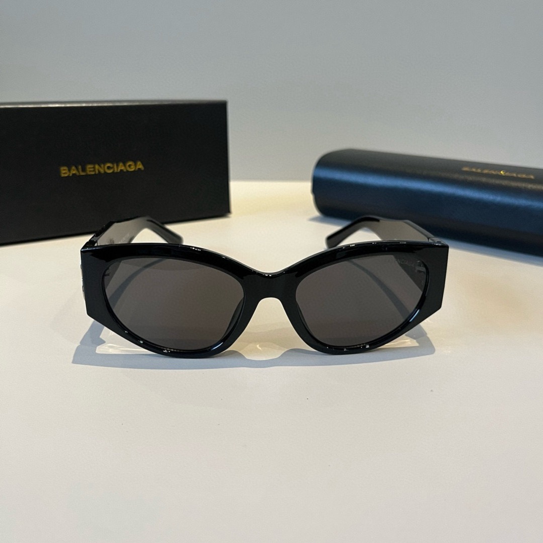 BALENCIAGA Sunglasses Fashion Glasses Oval Frame Designer Sunglass Womens Anti-Radiation Polarized Lenses Mens Retro Eyeglasses With Box
