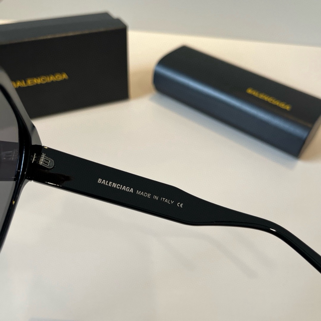 BALENCIAGA Sunglasses Fashion Glasses Oval Frame Designer Sunglass Womens Anti-Radiation Polarized Lenses Mens Retro Eyeglasses With Box