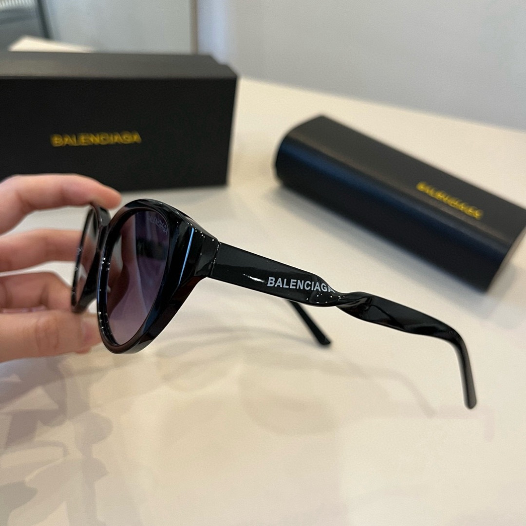 BALENCIAGA Sunglasses Fashion Glasses Oval Frame Designer Sunglass Womens Anti-Radiation Polarized Lenses Mens Retro Eyeglasses With Box