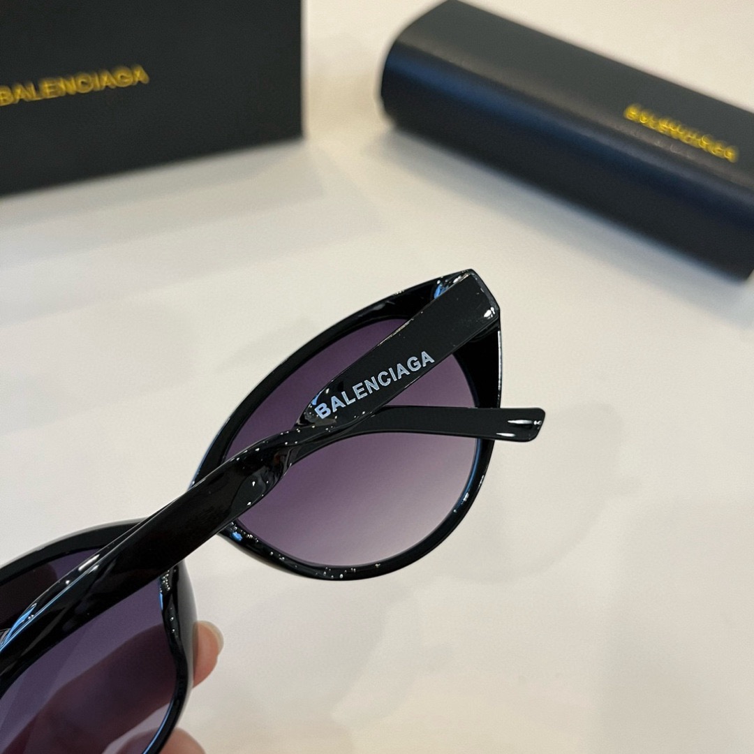 BALENCIAGA Sunglasses Fashion Glasses Oval Frame Designer Sunglass Womens Anti-Radiation Polarized Lenses Mens Retro Eyeglasses With Box