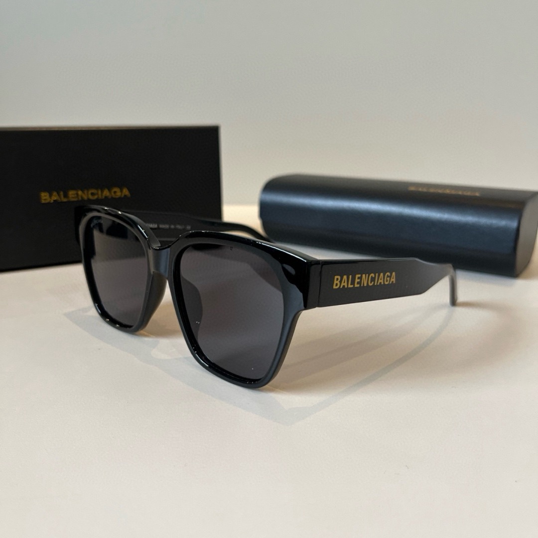 BALENCIAGA Sunglasses Fashion Glasses Oval Frame Designer Sunglass Womens Anti-Radiation Polarized Lenses Mens Retro Eyeglasses With Box