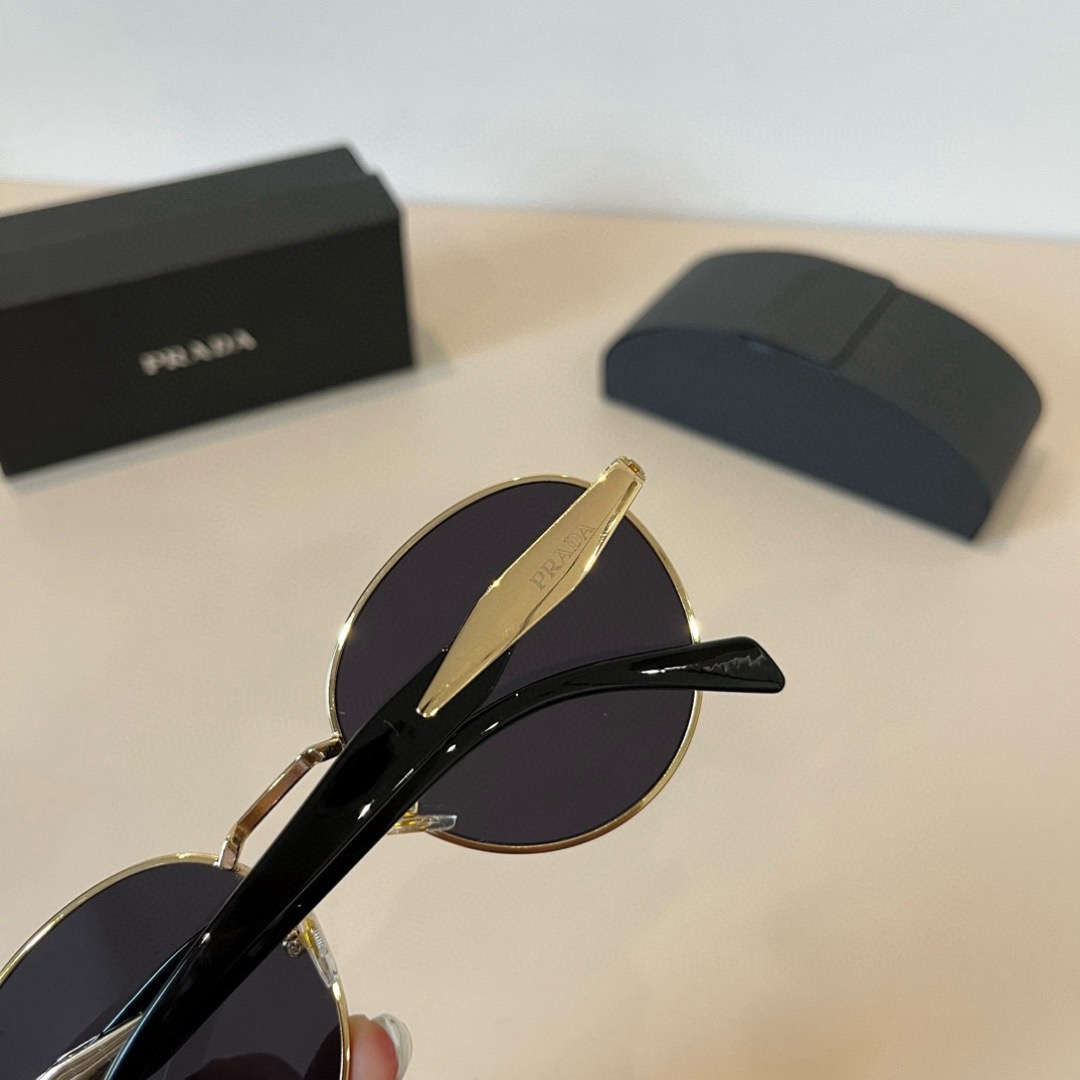 Prada Designer Sunglasses Men For Women Oval Frame Metal Mirror Legs Sunglasses Retro Small Frame Sexy Little Women Fashion Luxury Glasses With Box