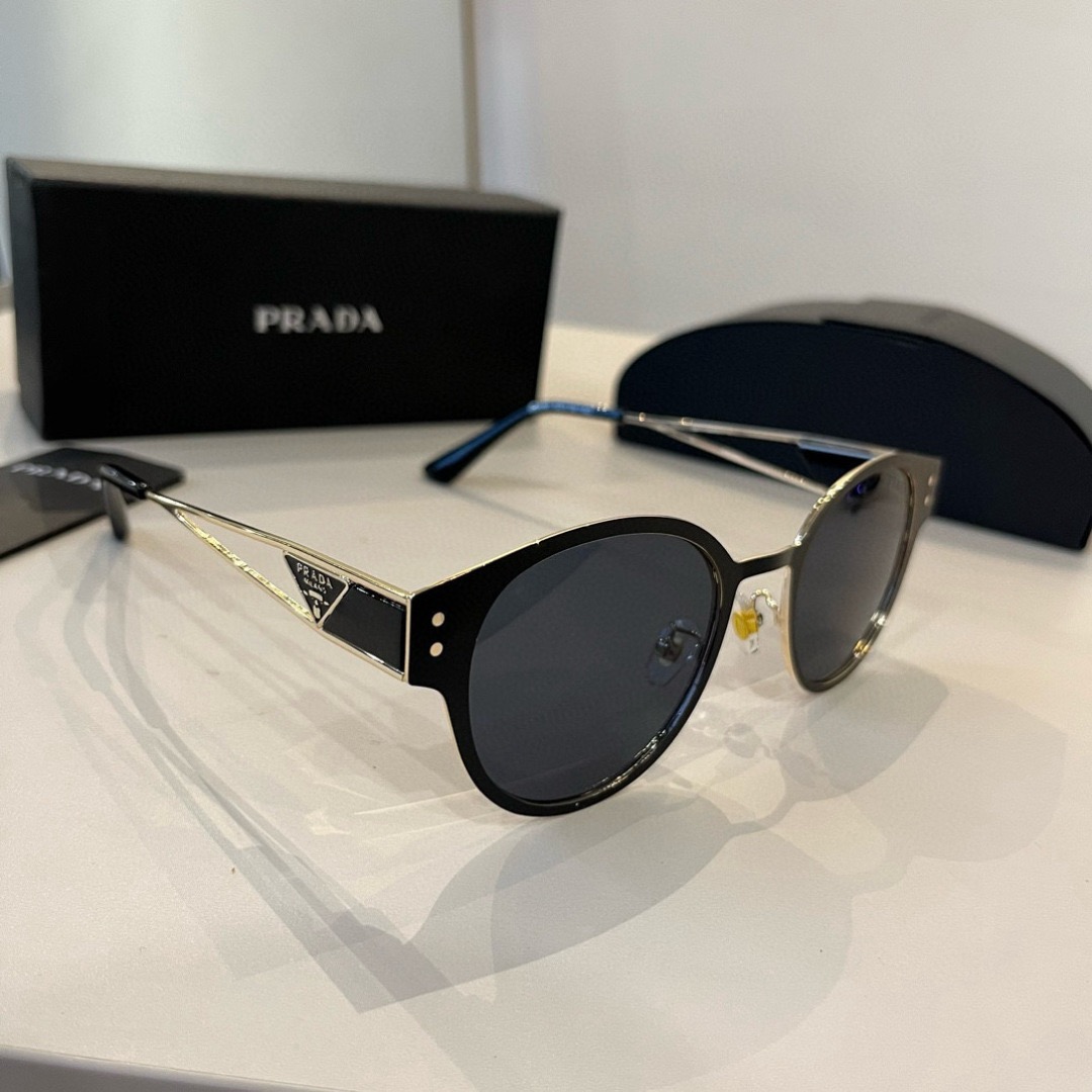 Prada Designer Sunglasses Men For Women Oval Frame Metal Mirror Legs Sunglasses Retro Small Frame Sexy Little Women Fashion Luxury Glasses With Box