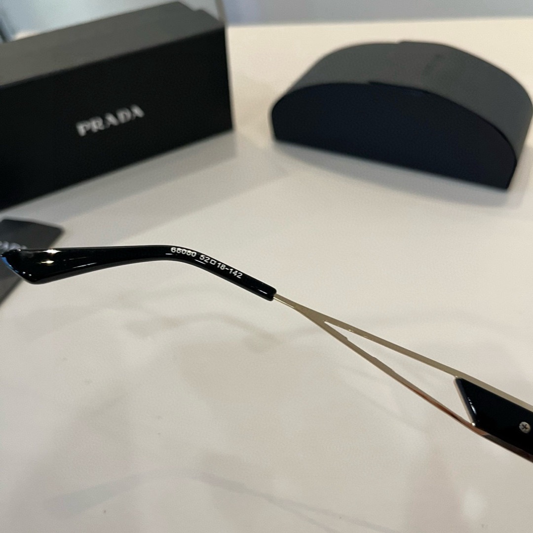 Prada Designer Sunglasses Men For Women Oval Frame Metal Mirror Legs Sunglasses Retro Small Frame Sexy Little Women Fashion Luxury Glasses With Box