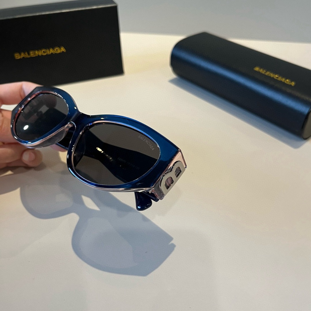 BALENCIAGA Sunglasses Fashion Glasses Oval Frame Designer Sunglass Womens Anti-Radiation Polarized Lenses Mens Retro Eyeglasses With Box
