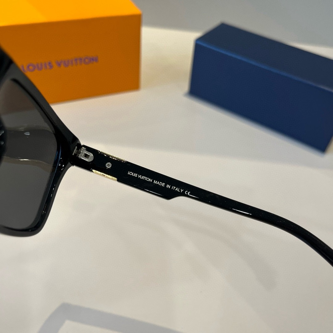 LV Sunglasses Fashion Glasses Frame Designer Sunglass Womens Anti-Radiation Polarized Lenses Mens Retro Eyeglasses With Box