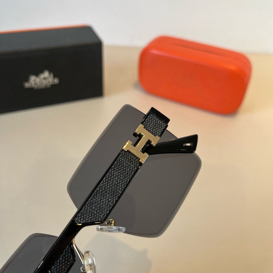 Hermes Designer Sunglasses Women Glasses Men Frameless Metal Round Oval Optical Frame Black Grey Transparent Sun Eyewear Glasses With Box