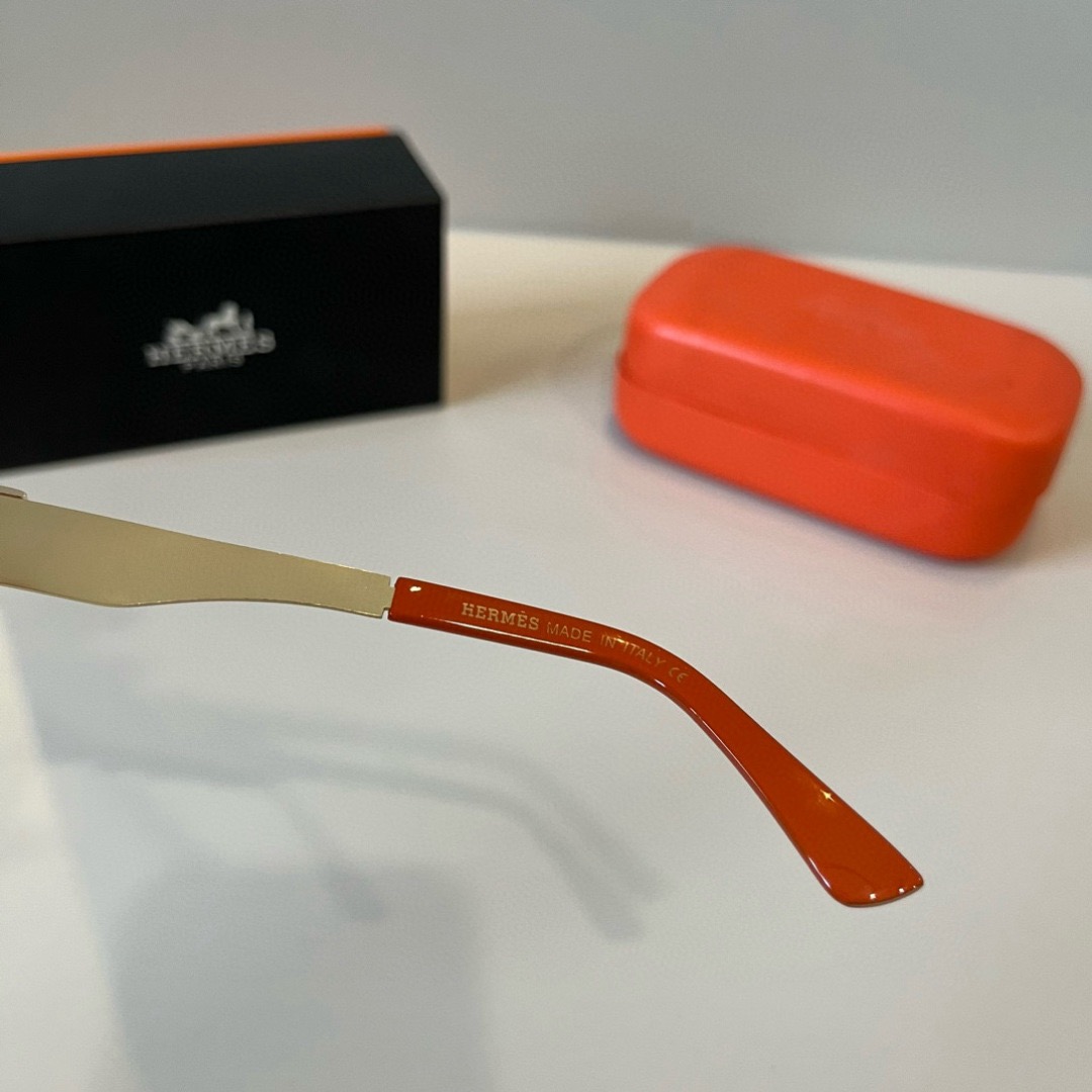 Hermes Designer Sunglasses Men For Women Oval Frame Metal Mirror Legs Sunglasses Retro Frame Sexy Little Women Fashion Luxury Glasses With Box