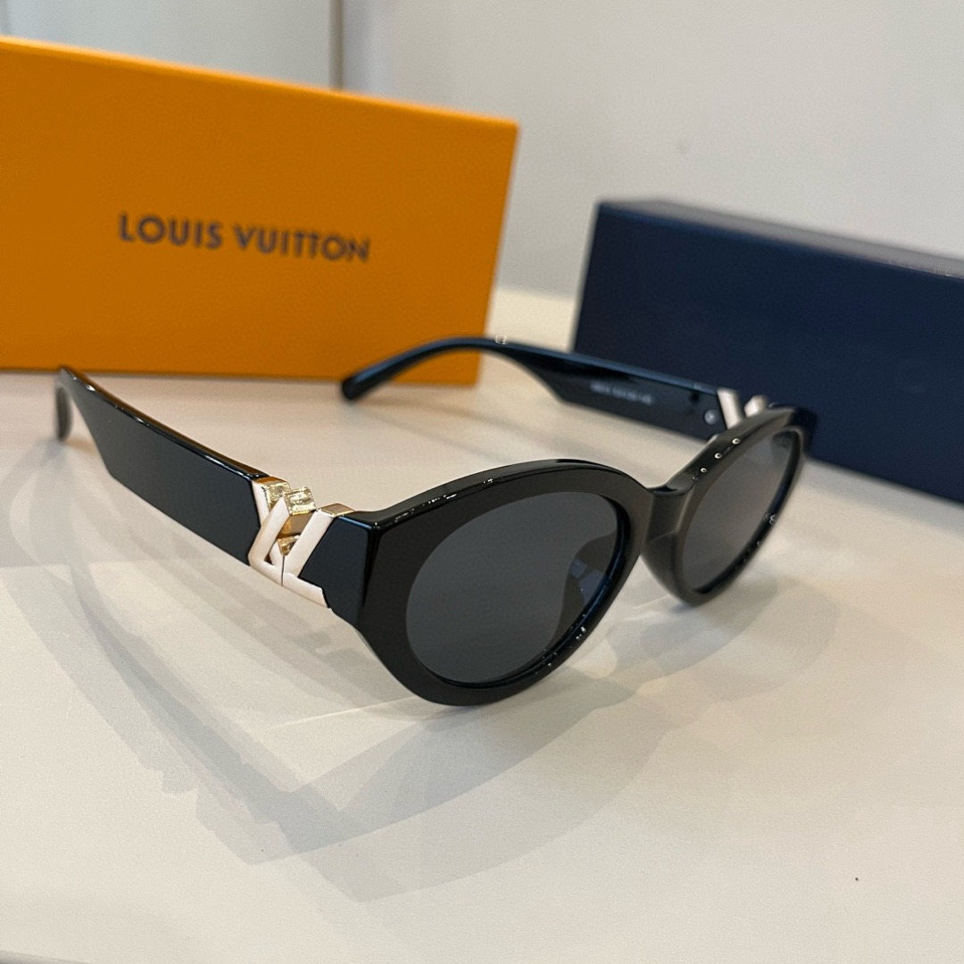 LV Designer Sunglasses Men For Women Oval Frame Mirror Sunglasses Retro Small Frame Sexy Little Women Fashion Luxury Glasses With Box