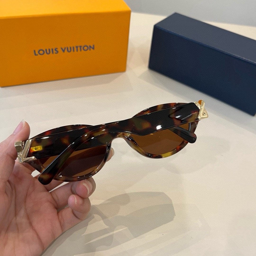LV Designer Sunglasses Men For Women Oval Frame Mirror Sunglasses Retro Small Frame Sexy Little Women Fashion Luxury Glasses With Box