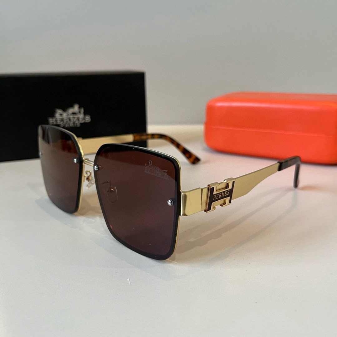 Hermes Designer Sunglasses Men For Women Oval Frame Metal Mirror Legs Sunglasses Retro Frame Sexy Little Women Fashion Luxury Glasses With Box