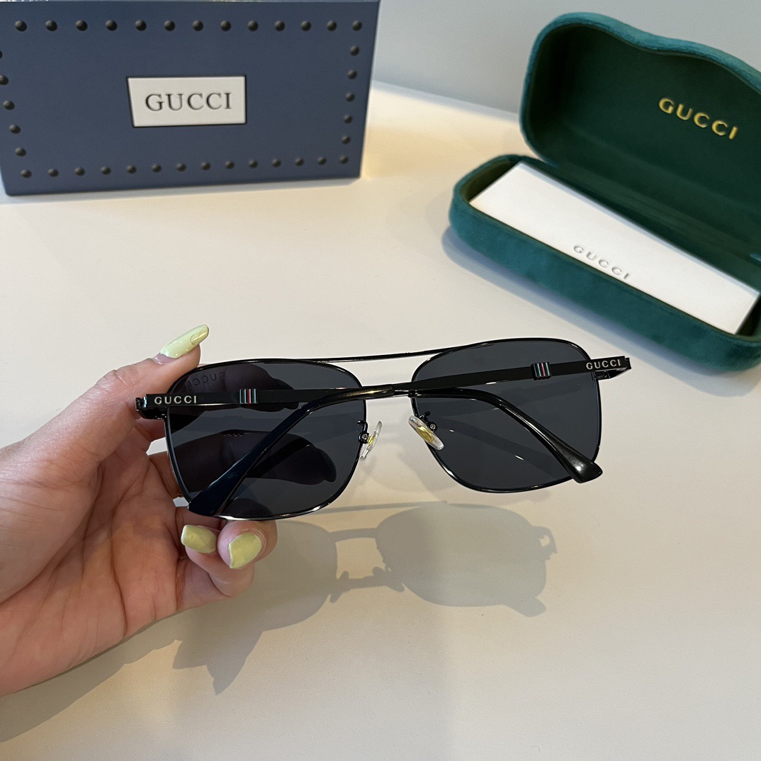 Gucci Designer Sunglasses For Women Luxury Mens Sunglasses Classic Rectangular Metal Frame Glasses Goggle Outdoor Beach Sun Protection Glasses Driving Sun Glasses
