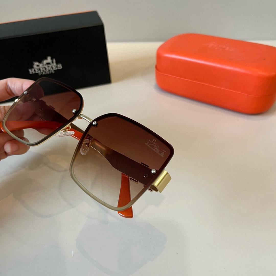 Hermes Designer Sunglasses Men For Women Oval Frame Metal Mirror Legs Sunglasses Retro Frame Sexy Little Women Fashion Luxury Glasses With Box