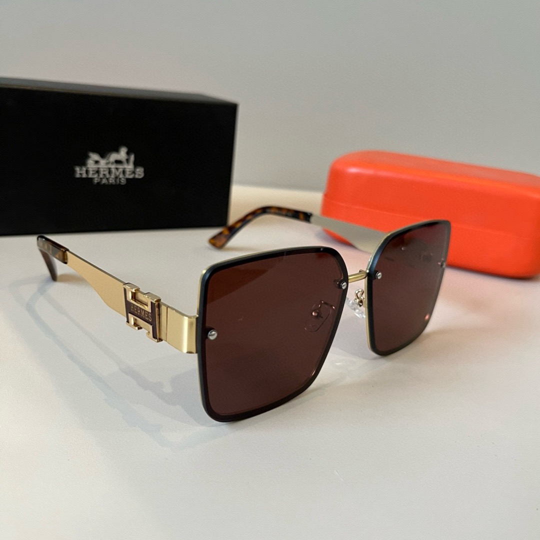 Hermes Designer Sunglasses Men For Women Oval Frame Metal Mirror Legs Sunglasses Retro Frame Sexy Little Women Fashion Luxury Glasses With Box