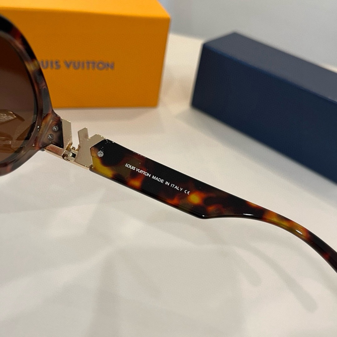 LV Designer Sunglasses Men For Women Oval Frame Mirror Sunglasses Retro Small Frame Sexy Little Women Fashion Luxury Glasses With Box