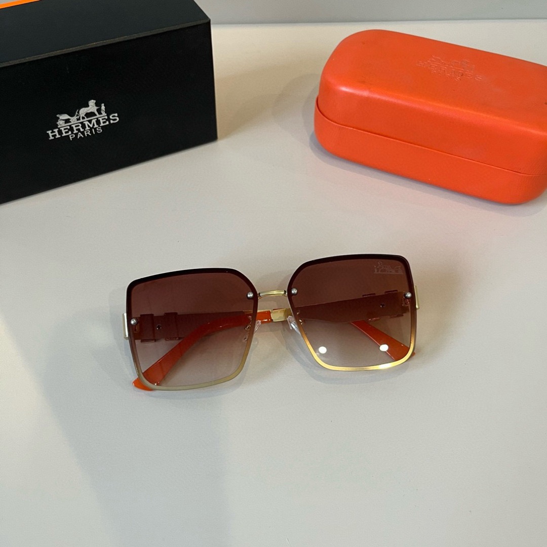 Hermes Designer Sunglasses Men For Women Oval Frame Metal Mirror Legs Sunglasses Retro Frame Sexy Little Women Fashion Luxury Glasses With Box