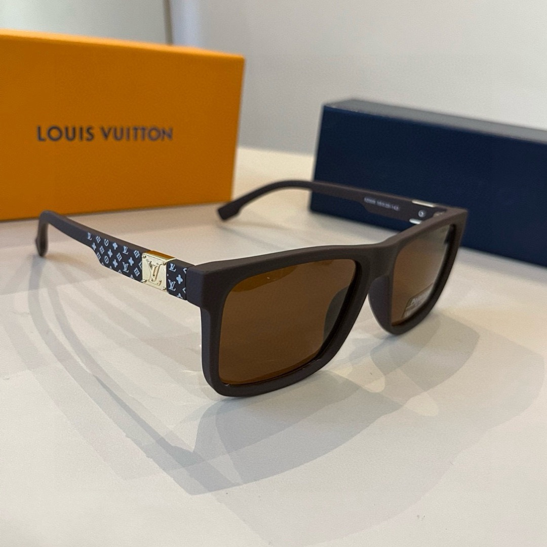 LV Sunglasses Fashion Glasses Frame Designer Sunglass Womens Anti-Radiation Polarized Lenses Mens Retro Eyeglasses With Box