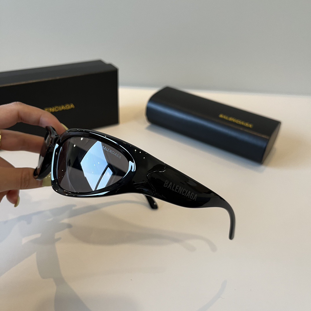 BALENCIAGA Fishing Sunglasses Mens Cycling Sunglasses For Womens Riding Sunglasses Polarized Lens Sports Glasses Lunette De Soleil Sun Glasses Top Costal Sunglasses