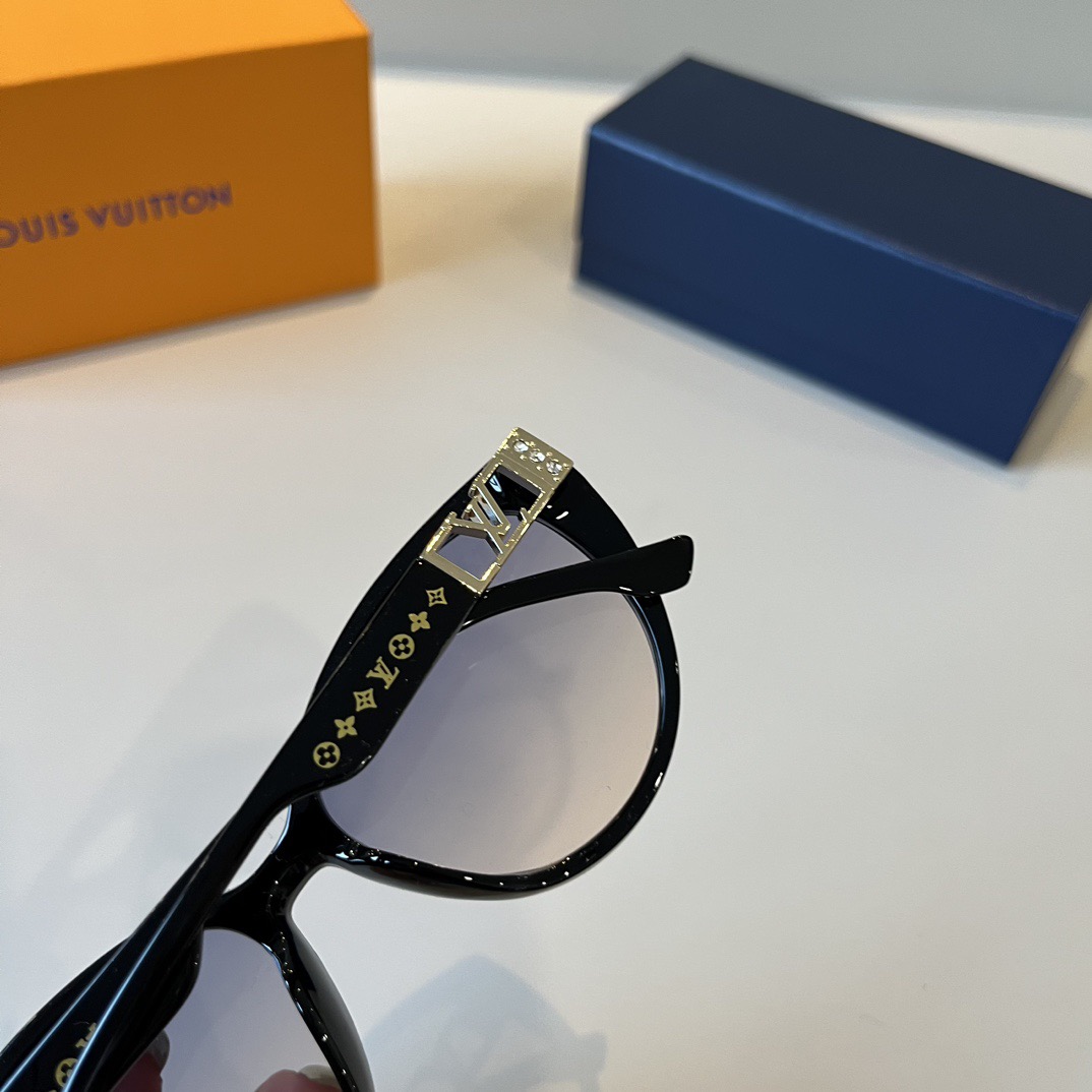 LV Women Sun Glasses Beach Sun Glasses Fashion Classic Square Oval Frame Retro Frame Sexy Women Luxury Glasses With Box