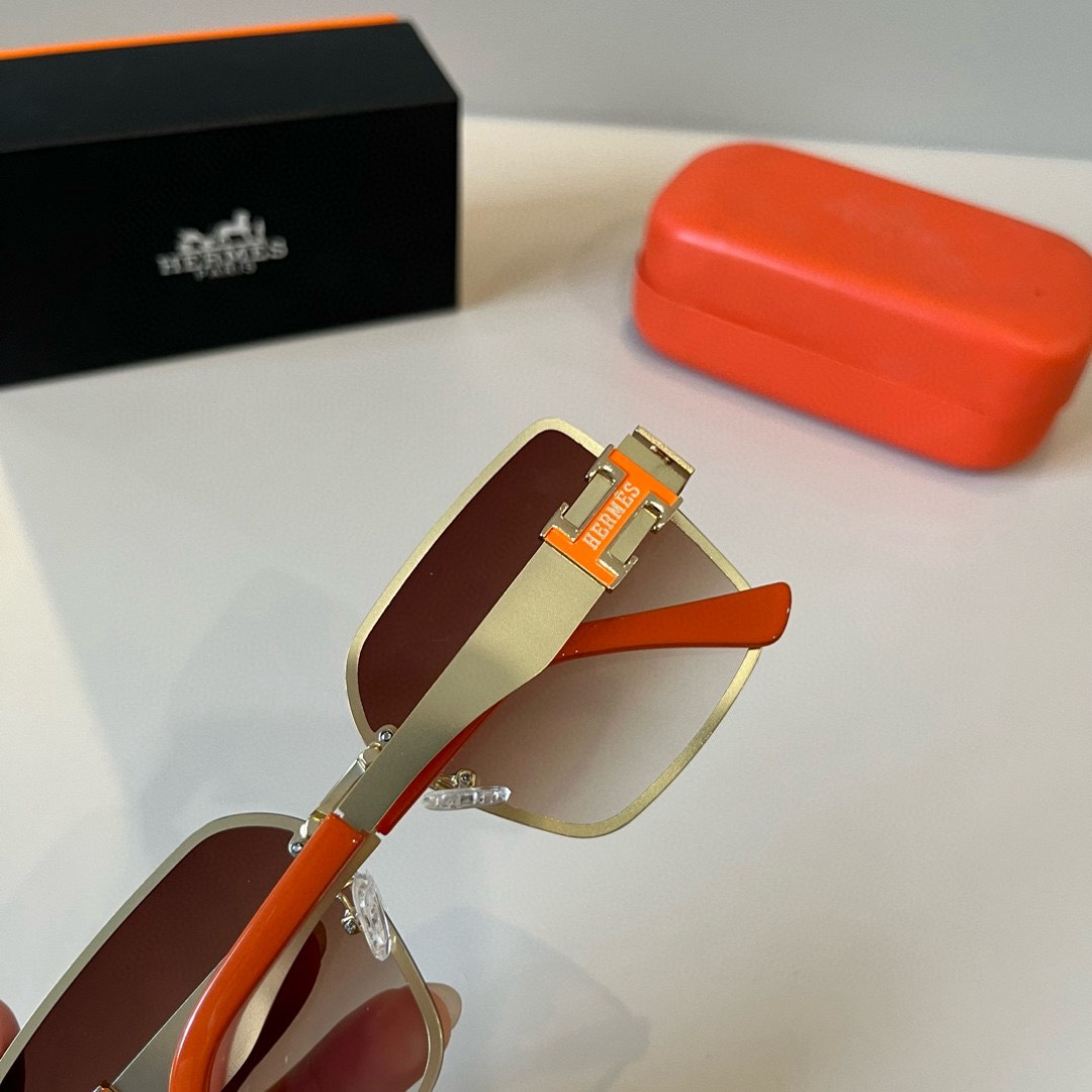 Hermes Designer Sunglasses Men For Women Oval Frame Metal Mirror Legs Sunglasses Retro Frame Sexy Little Women Fashion Luxury Glasses With Box