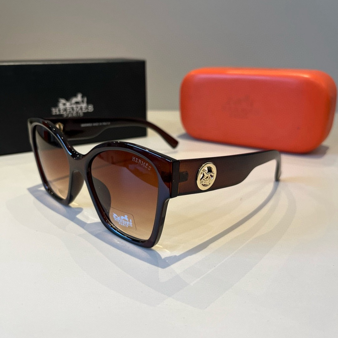 Hermes Sunglasses Fashion Glasses Oval Frame Designer Sunglass Womens Anti-Radiation Polarized Lenses Mens Retro Eyeglasses With Box
