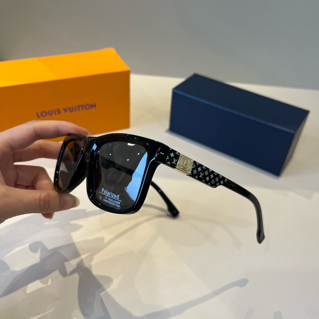 LV Sunglasses Fashion Glasses Frame Designer Sunglass Womens Anti-Radiation Polarized Lenses Mens Retro Eyeglasses With Box