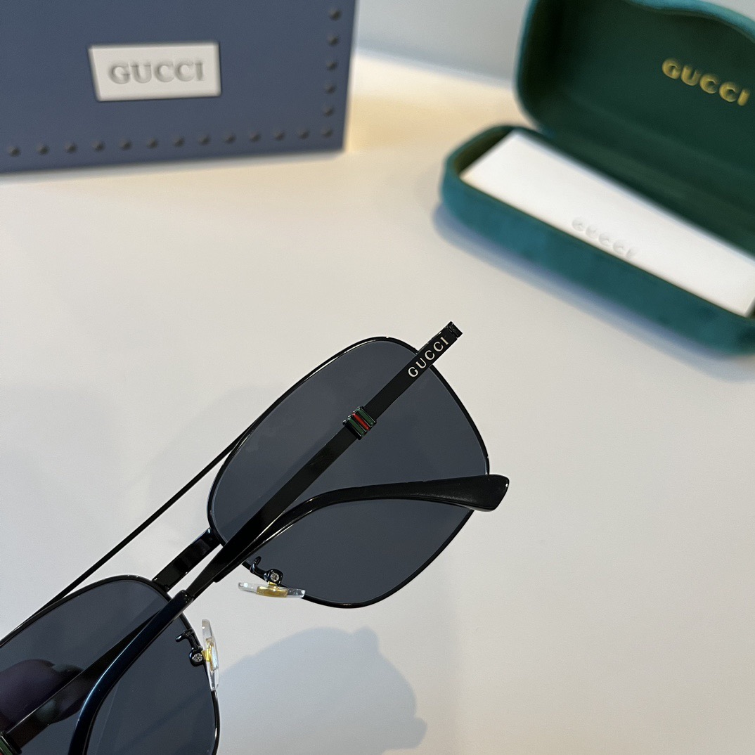 Gucci Designer Sunglasses For Women Luxury Mens Sunglasses Classic Rectangular Metal Frame Glasses Goggle Outdoor Beach Sun Protection Glasses Driving Sun Glasses