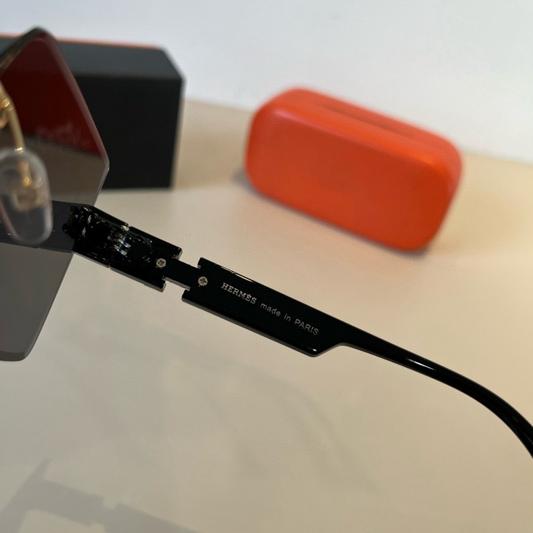 Hermes Designer Sunglasses Women Glasses Men Frameless Metal Round Oval Optical Frame Black Grey Transparent Sun Eyewear Glasses With Box