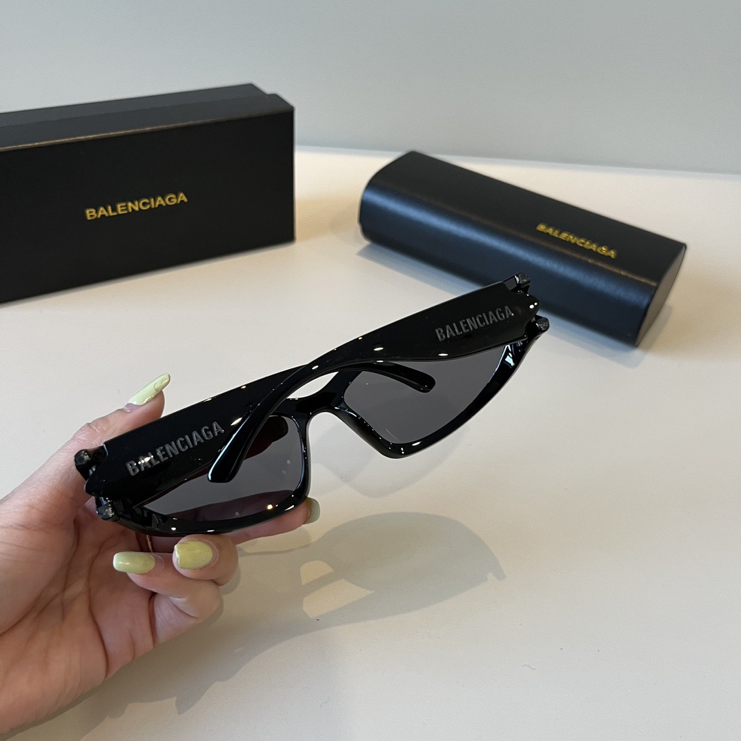 BALENCIAGA Fishing Sunglasses Mens Cycling Sunglasses For Womens Riding Sunglasses Polarized Lens Sports Glasses Lunette De Soleil Sun Glasses Top Costal Sunglasses