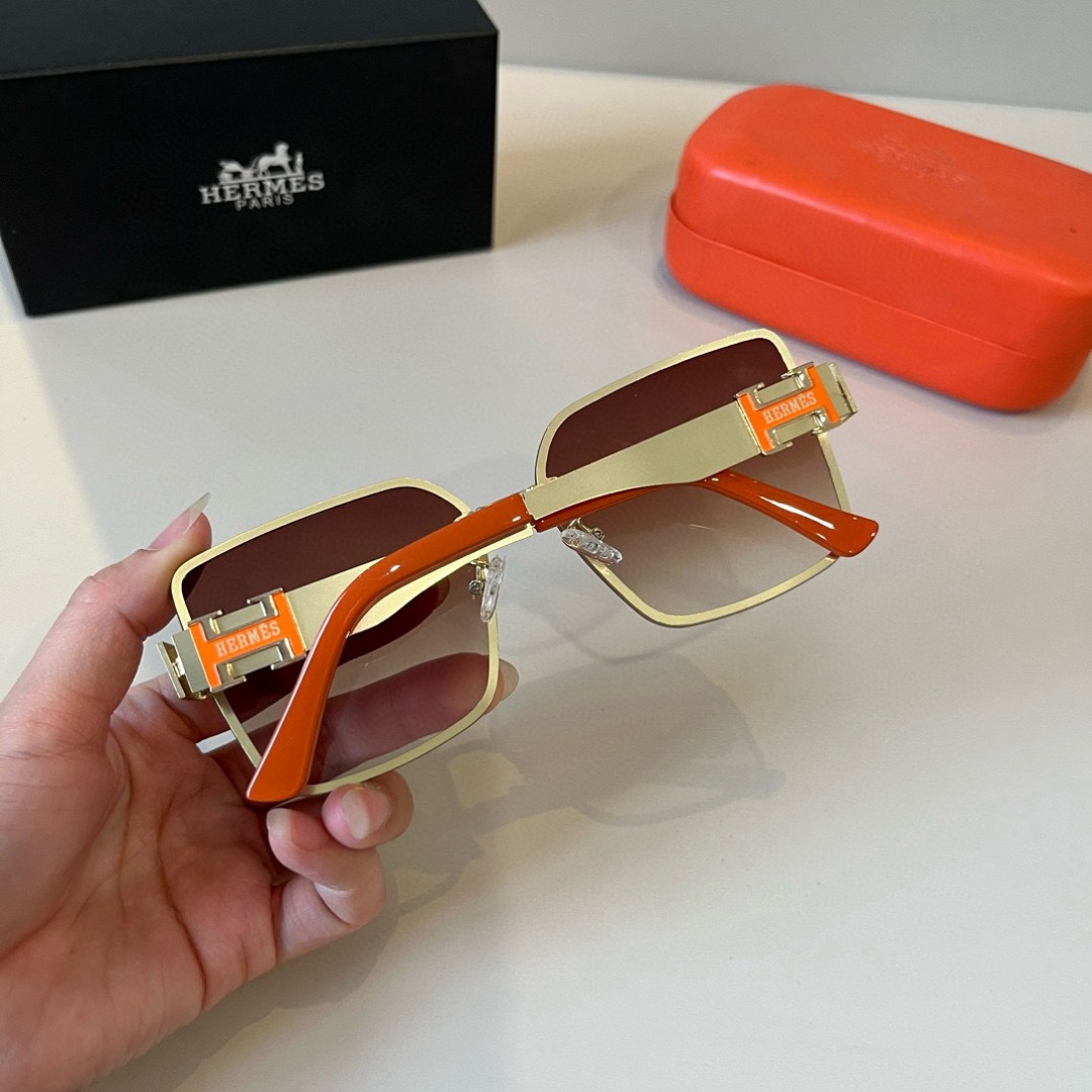 Hermes Designer Sunglasses Men For Women Oval Frame Metal Mirror Legs Sunglasses Retro Frame Sexy Little Women Fashion Luxury Glasses With Box