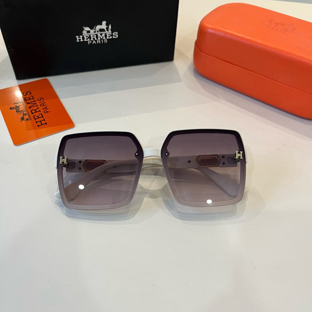 Hermes Sunglasses Fashion Glasses Oval Frame Designer Sunglass Womens Anti-Radiation Polarized Lenses Mens Retro Eyeglasses With Box