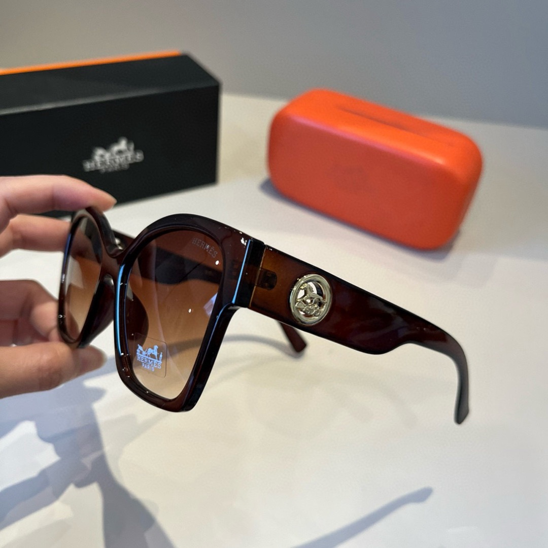 Hermes Sunglasses Fashion Glasses Oval Frame Designer Sunglass Womens Anti-Radiation Polarized Lenses Mens Retro Eyeglasses With Box