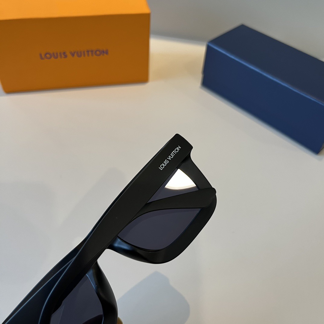 LV Sunglasses Fashion Glasses Frame Designer Sunglass Womens Anti-Radiation Polarized Lenses Mens Retro Eyeglasses With Box