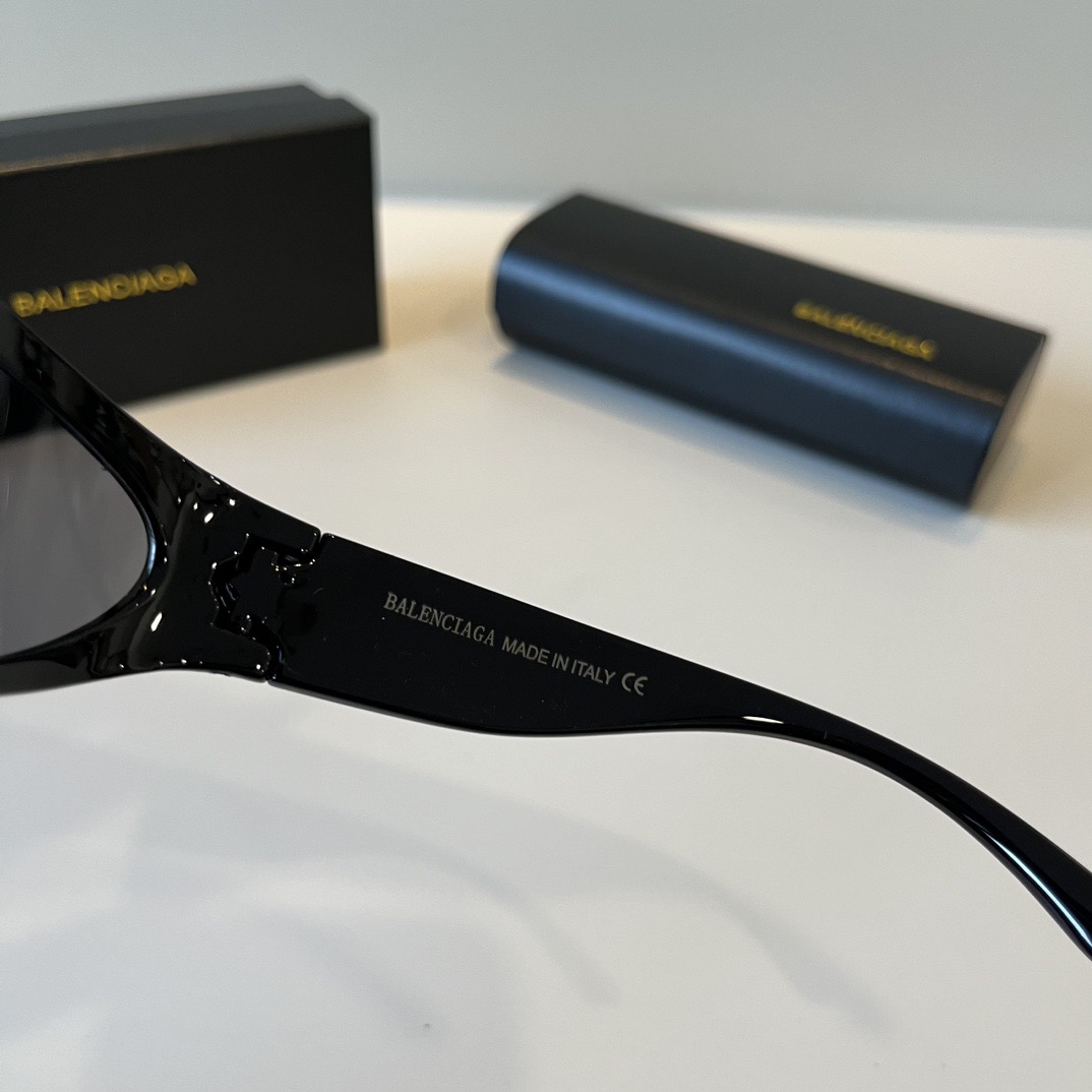 BALENCIAGA Fishing Sunglasses Mens Cycling Sunglasses For Womens Riding Sunglasses Polarized Lens Sports Glasses Lunette De Soleil Sun Glasses Top Costal Sunglasses