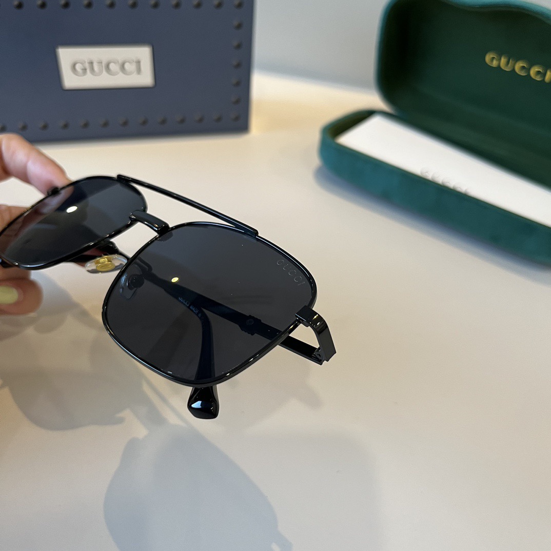 Gucci Designer Sunglasses For Women Luxury Mens Sunglasses Classic Rectangular Metal Frame Glasses Goggle Outdoor Beach Sun Protection Glasses Driving Sun Glasses