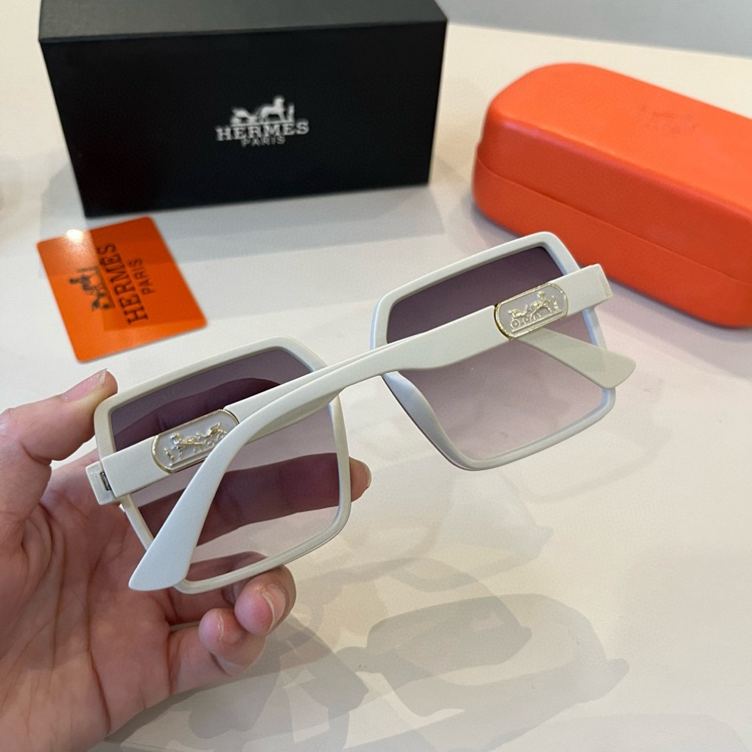 Hermes Sunglasses Fashion Glasses Oval Frame Designer Sunglass Womens Anti-Radiation Polarized Lenses Mens Retro Eyeglasses With Box