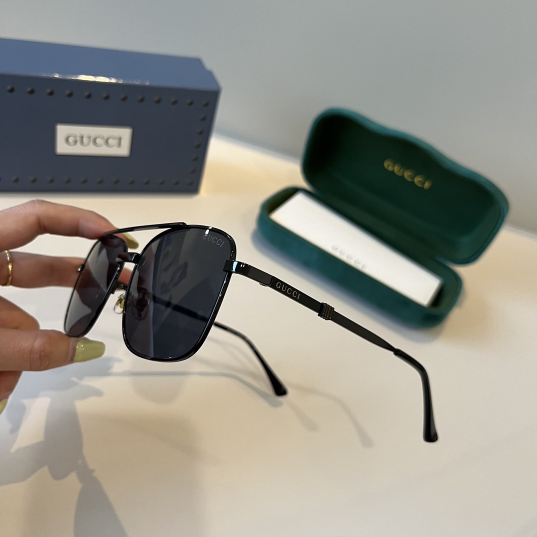 Gucci Designer Sunglasses For Women Luxury Mens Sunglasses Classic Rectangular Metal Frame Glasses Goggle Outdoor Beach Sun Protection Glasses Driving Sun Glasses