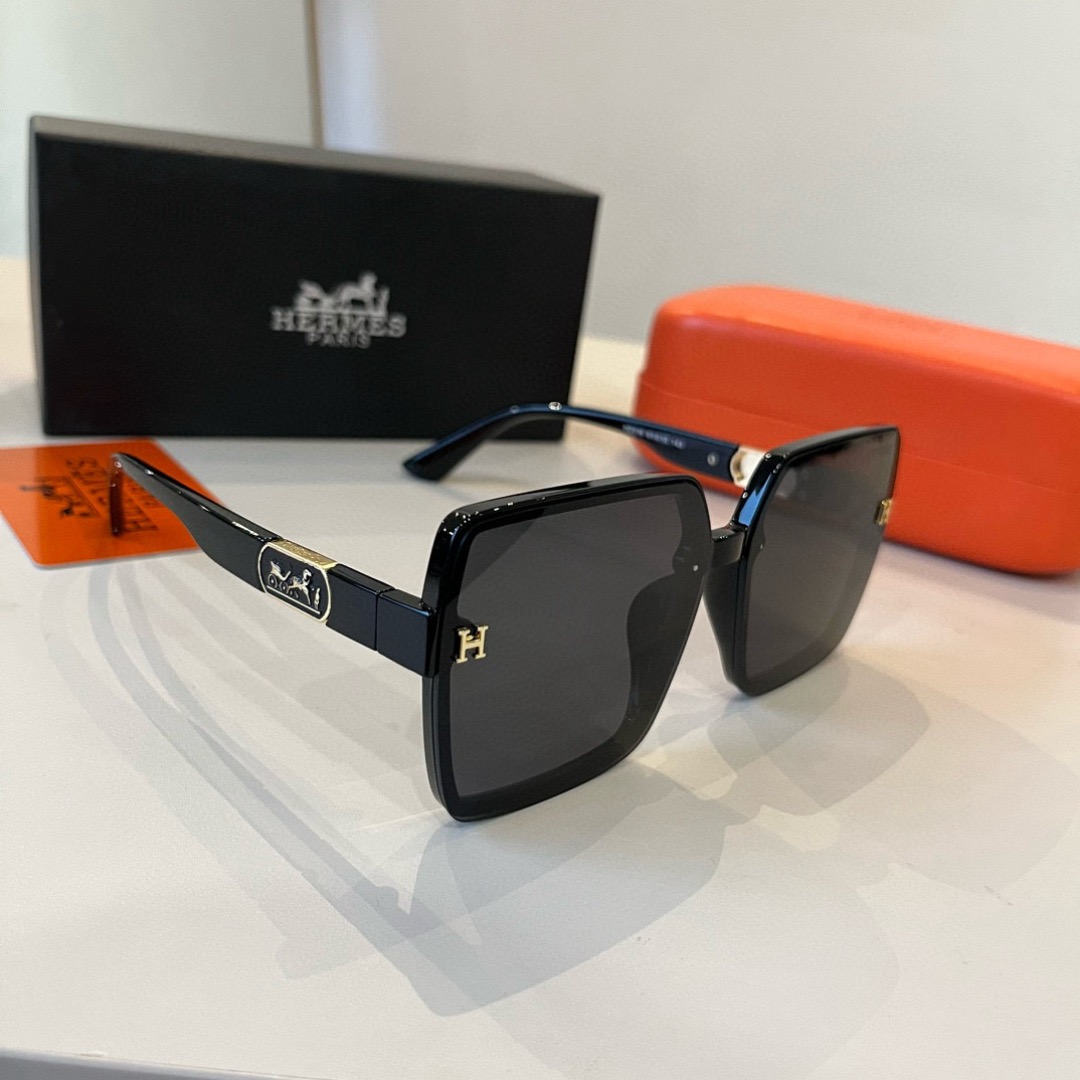 Hermes Sunglasses Fashion Glasses Oval Frame Designer Sunglass Womens Anti-Radiation Polarized Lenses Mens Retro Eyeglasses With Box