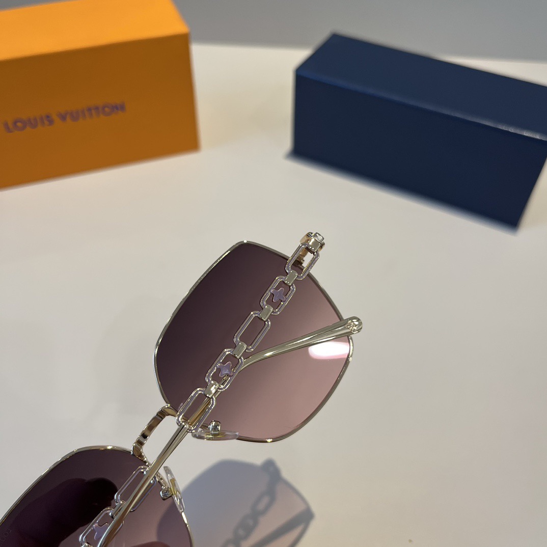 LV Designer Sunglasses Men For Women Oval Frame Metal Mirror Legs Sunglasses Retro Frame Sexy Little Women Fashion Luxury Glasses With Box