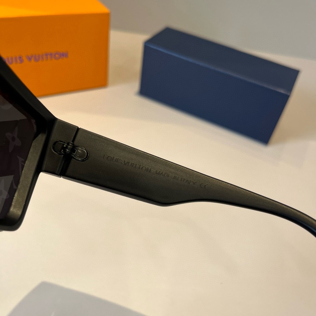 LV Mens Cycling Sunglasses Designer For Woman Riding Sunglasses Polarized Lens Sunglasses Bike Sunglasses Sports Glasses Lunette De Soleil Luxury Eyewear With Box