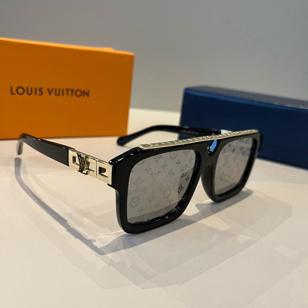 LV Sunglasses Fashion Glasses Oval Frame Designer Sunglass Womens Anti-Radiation Polarized Lenses Mens Retro Eyeglasses With Box