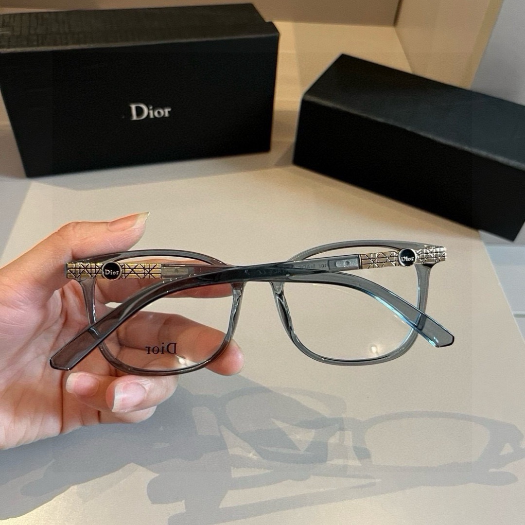 Dior Sunglasses Fashion Glasses Oval Frame Designer Sunglass Womens Anti-Radiation Polarized Lenses Mens Retro Eyeglasses With Box