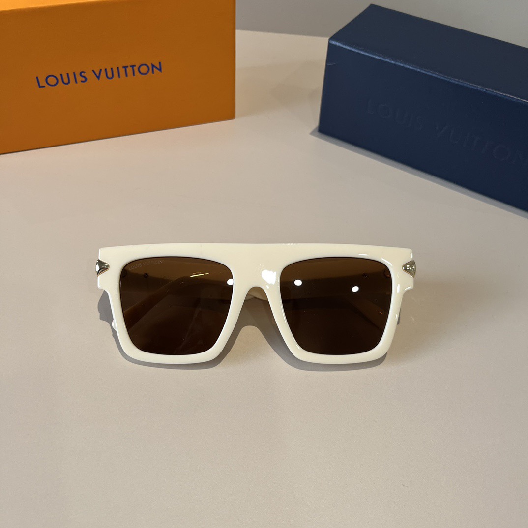 LV Sunglasses Fashion Glasses Oval Frame Designer Sunglass Womens Anti-Radiation Polarized Lenses Mens Retro Eyeglasses With Box