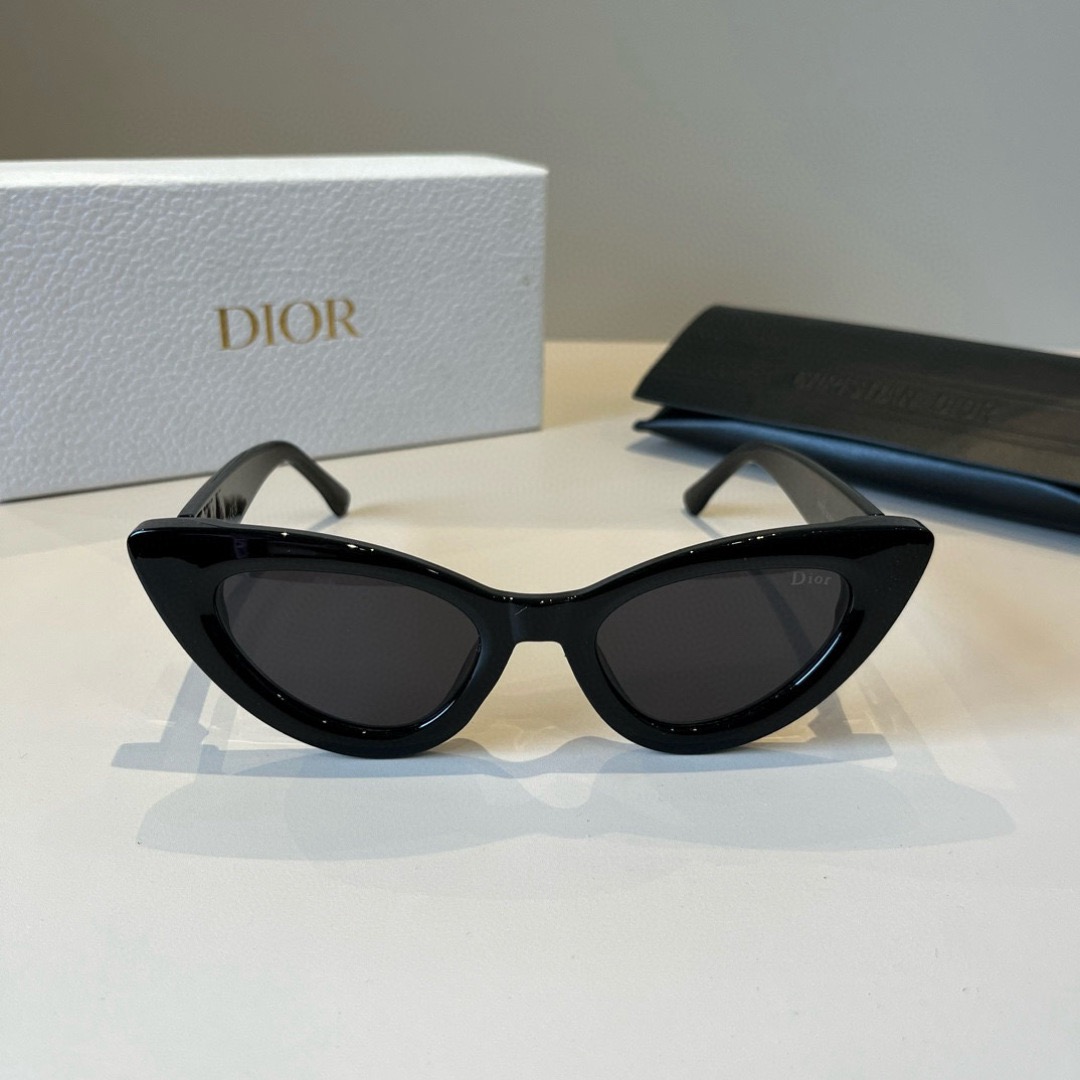 Dior Sunglasses Fashion Glasses Oval Frame Designer Sunglass Womens Anti-Radiation Polarized Lenses Mens Retro Eyeglasses With Box