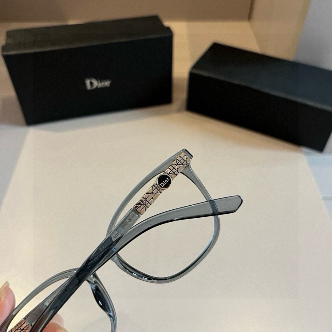 Dior Sunglasses Fashion Glasses Oval Frame Designer Sunglass Womens Anti-Radiation Polarized Lenses Mens Retro Eyeglasses With Box