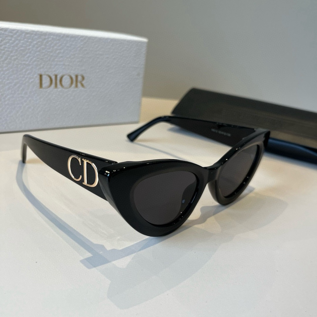 Dior Sunglasses Fashion Glasses Oval Frame Designer Sunglass Womens Anti-Radiation Polarized Lenses Mens Retro Eyeglasses With Box