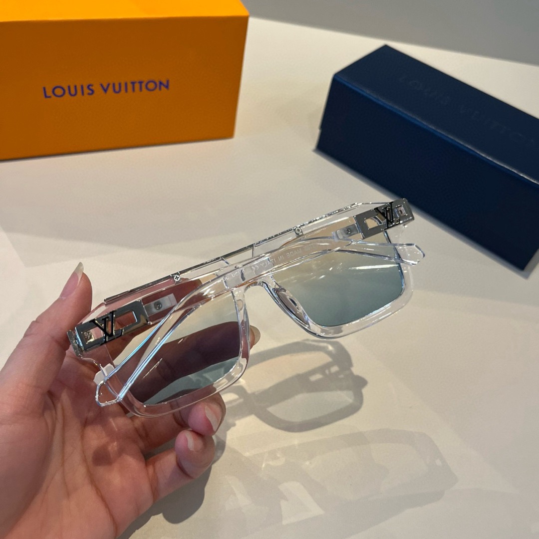 LV Sunglasses Fashion Glasses Oval Frame Designer Sunglass Womens Anti-Radiation Polarized Lenses Mens Retro Eyeglasses With Box
