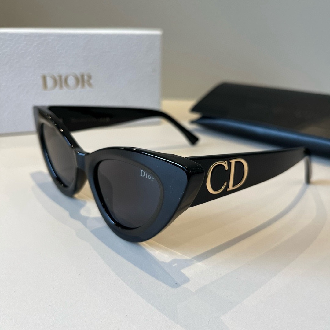 Dior Sunglasses Fashion Glasses Oval Frame Designer Sunglass Womens Anti-Radiation Polarized Lenses Mens Retro Eyeglasses With Box