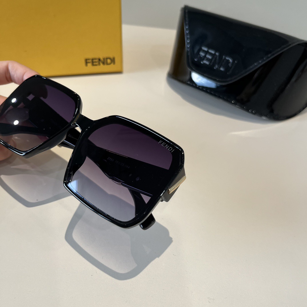 FENDI Sunglasses Fashion Glasses Oval Frame Designer Sunglass Womens Anti-Radiation Polarized Lenses Mens Retro Eyeglasses With Box