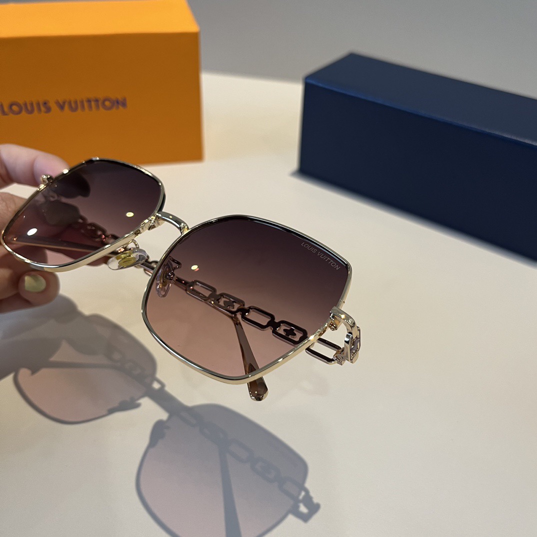 LV Designer Sunglasses Men For Women Oval Frame Metal Mirror Legs Sunglasses Retro Frame Sexy Little Women Fashion Luxury Glasses With Box